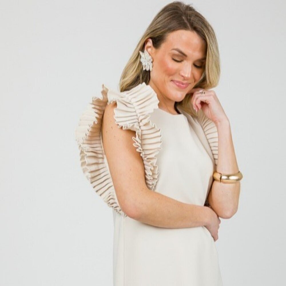 NWT Glam Shift Dress Mini Cream Size M Lined Sleeveless Stretchy